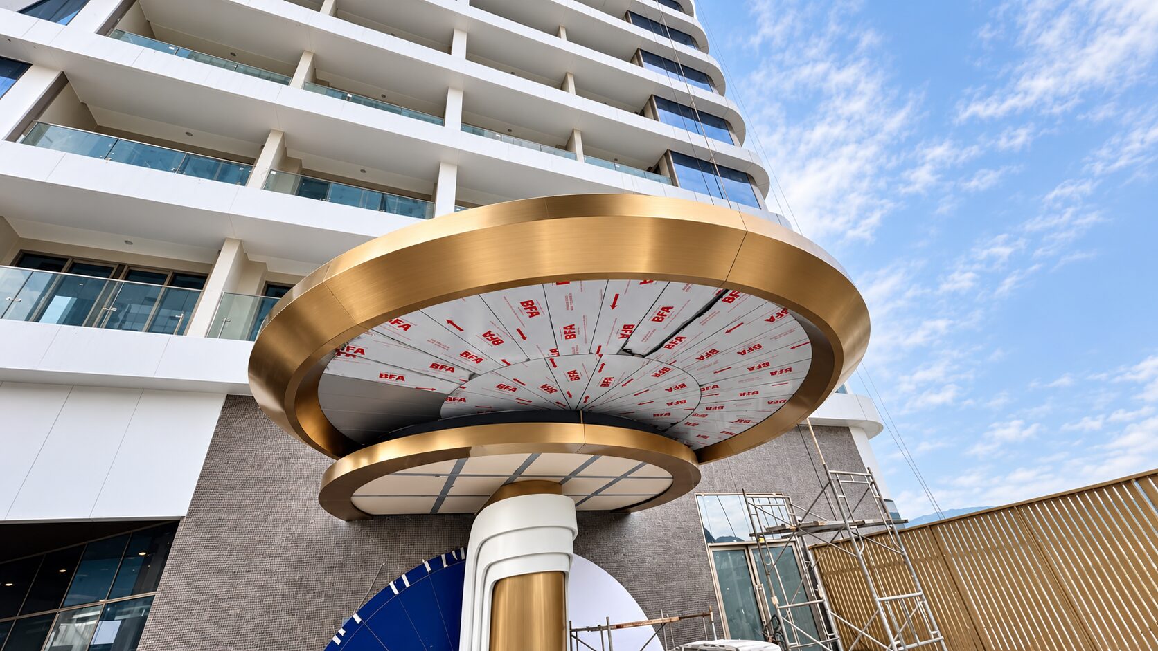 Mái quầy ba tầng – Crystal Holidays Harbour Vân Đồn - ảnh thi công 5